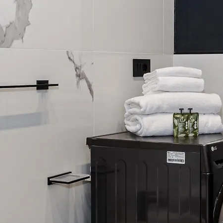 Breva In Centro Storico Appartement *