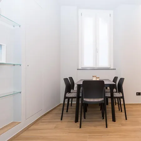 Breva In Centro Storico Apartamento Como
