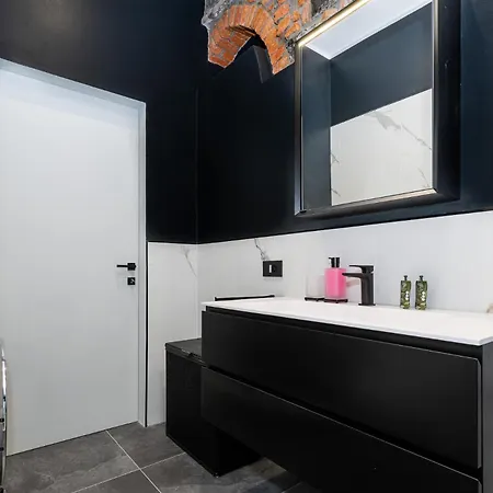 Breva In Centro Storico 公寓 *