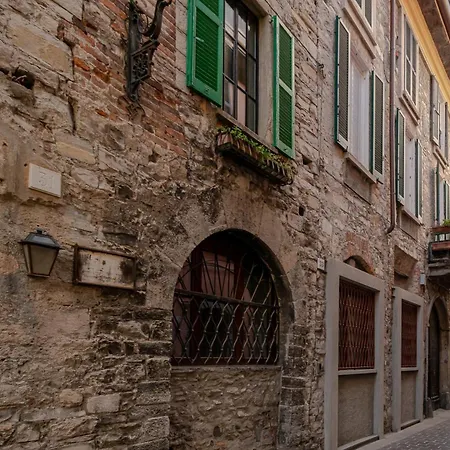 Breva In Centro Storico Apartamento Como